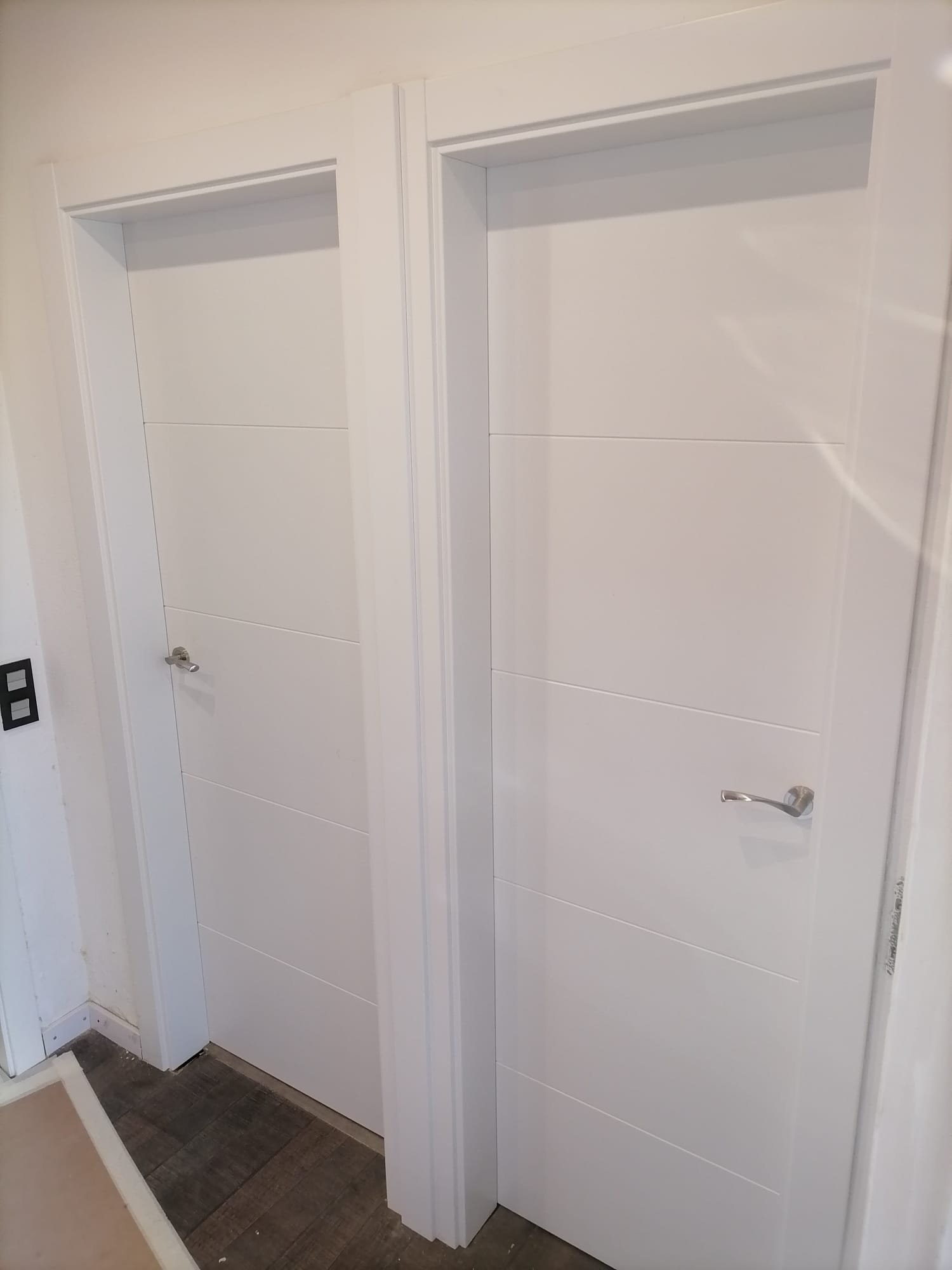 Puertas de paso lacadas en blanco